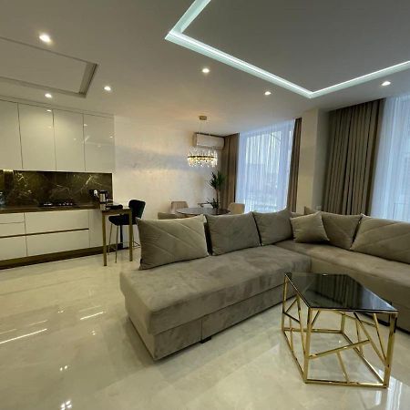 Apartments Vip Avalon إلفيف المظهر الخارجي الصورة